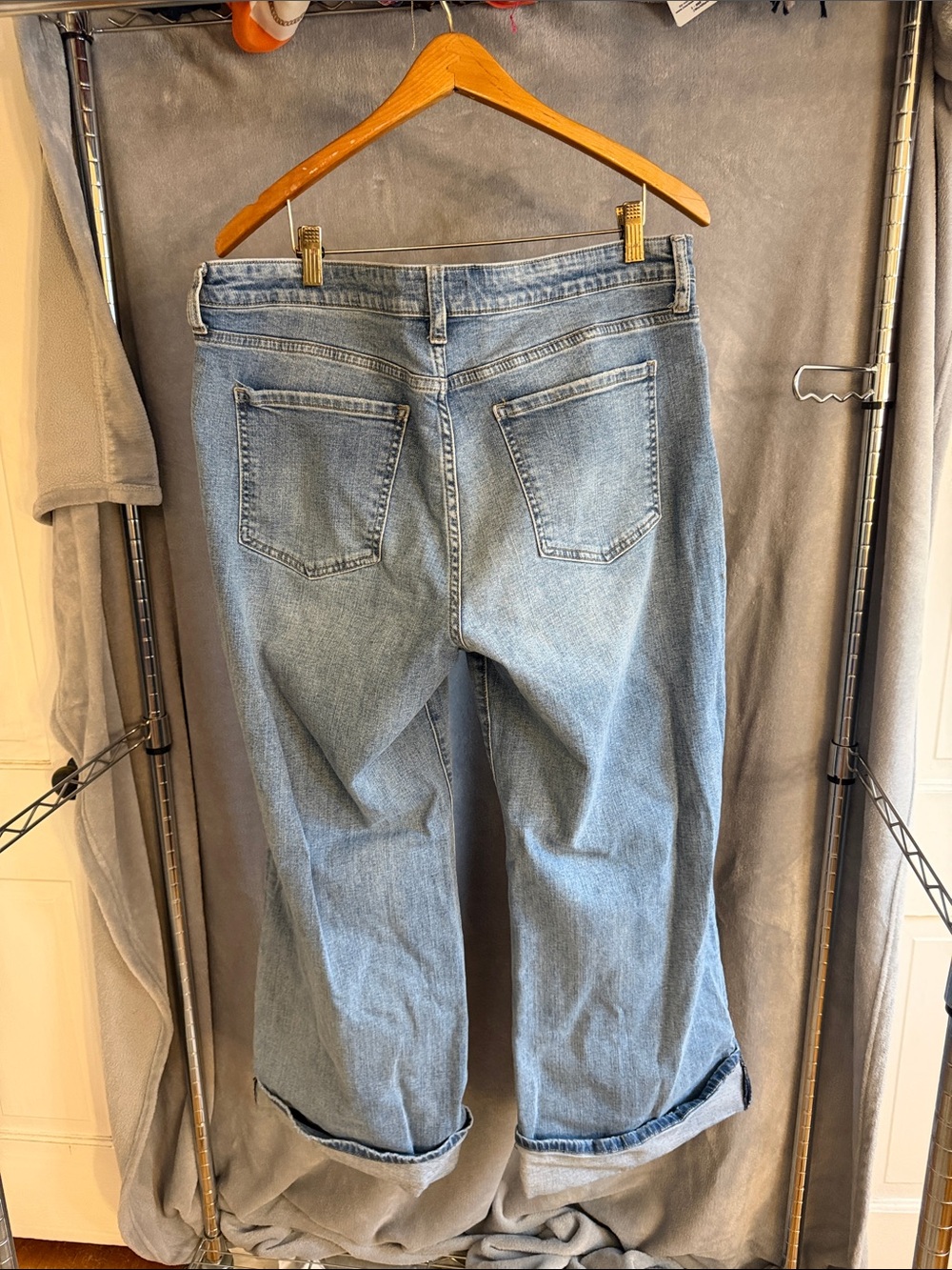 Kut from the Kloth Medium Wash Wide Leg Jeans - Picture 2 of 6